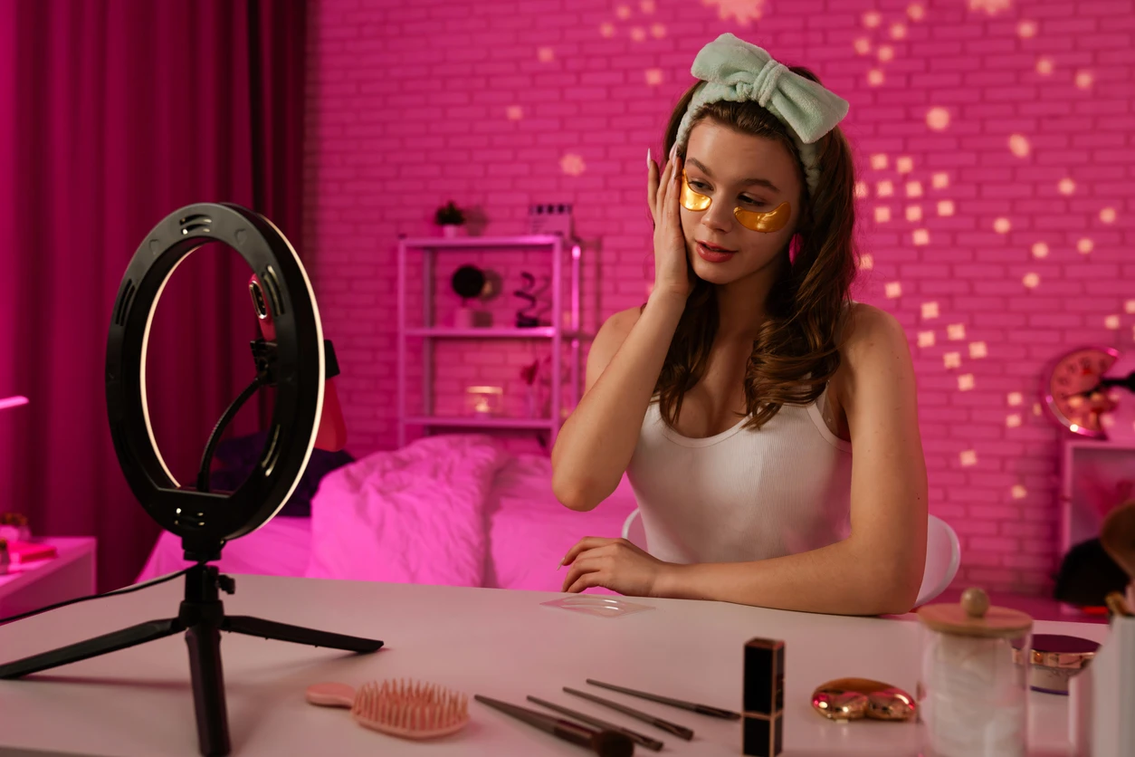 Who Benefits from Beauty Product Photography_ Who Benefits from Beauty Product Photography