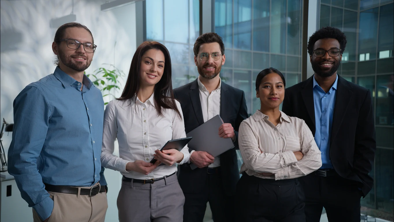 Who Is a Recipient of Professional Business Headshots_ Who Is a Recipient of Professional Business Headshots_